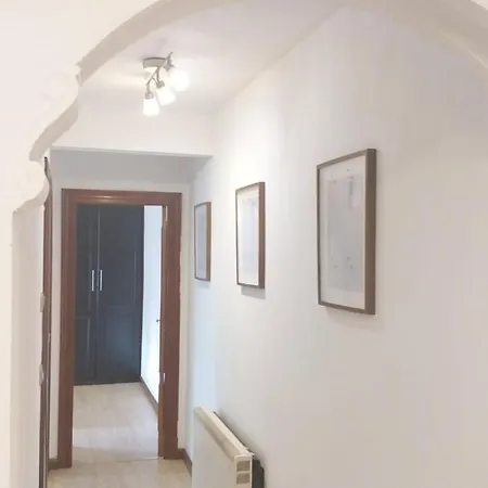 Апартаменти Arbeyal- Cuarto Sin Ascensor Хіхон